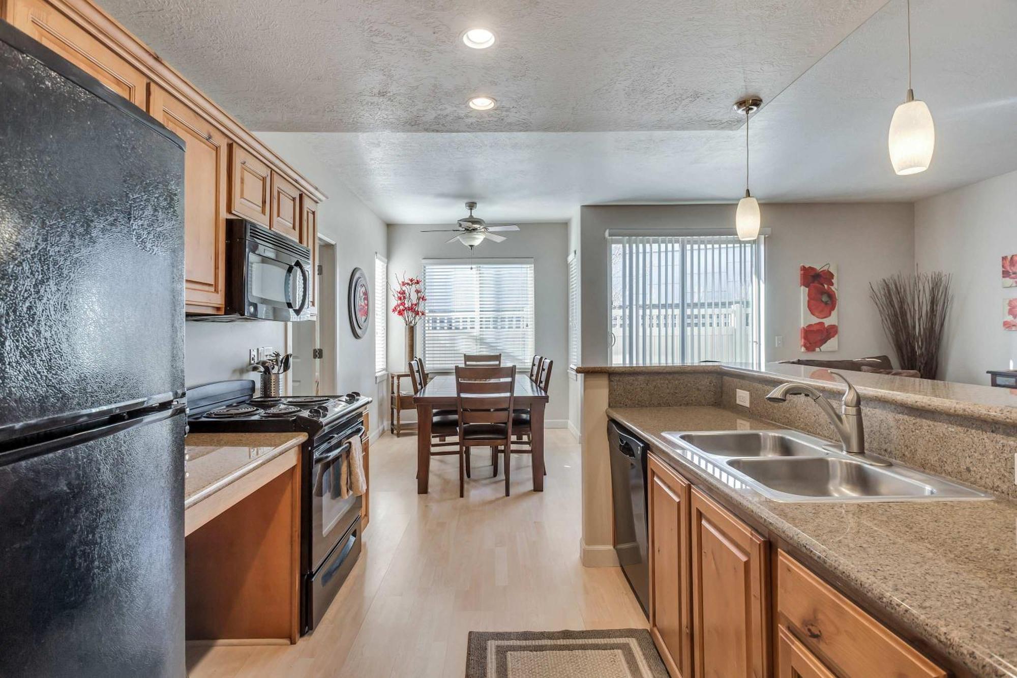 Downtown Condo Near Convention Center Salt Lake City Bagian luar foto